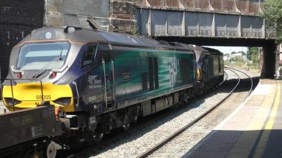 68005 at Cheltenham Spa. &copy; JM-Freightliner