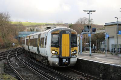 387122 at Lewes. &copy; SirArchie34059