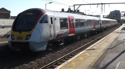720528 at Bethnal Green. &copy; Geoff