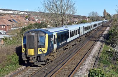 photo of 444032 at Portchester
