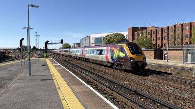 220005 at Eastleigh. &copy; Luivery