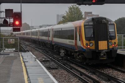 444035 at Basingstoke. &copy; Harry Bennellick