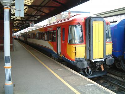 2411 at Basingstoke. &copy; Pape_Timmo
