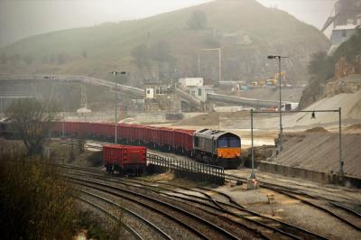 66434 at Peak Forest. &copy; stevexos