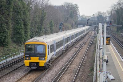 465912 at Wandsworth Road. &copy; Zain
