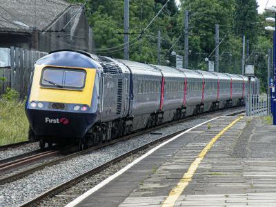 43028 at Acton Main Line. &copy; llamafish