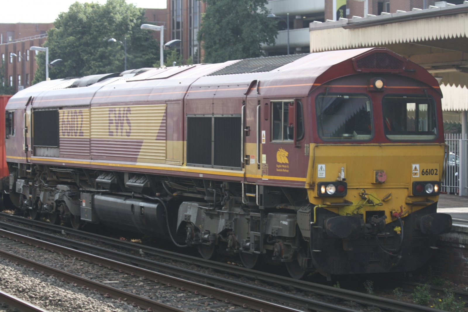 Photo of 66102 at Eastleigh — trainlogger