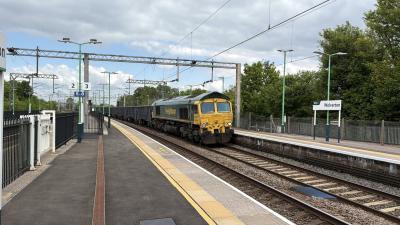 66564 at Wolverton. &copy; Luivery