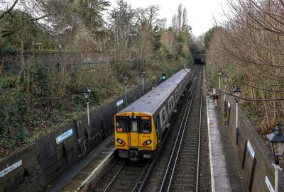507001 at Cressington. &copy; stevexos
