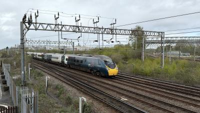 390045 at Crewe. &copy; Luivery