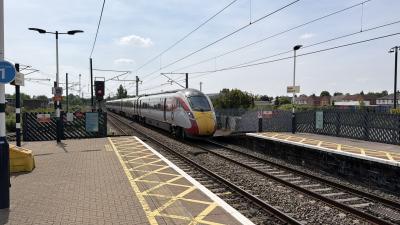 801104 at Newark North Gate. &copy; Luivery