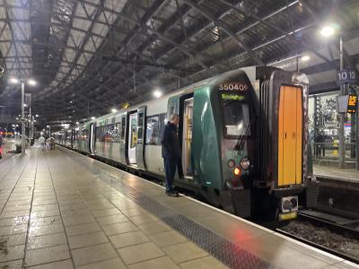 350409 at Liverpool Lime Street. &copy; AJax