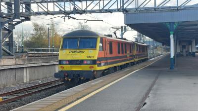90011,90014 at Nuneaton. &copy; MemberOfThePublic