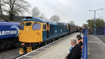 26043 at Chinnor & Princes Risborough Railway. &copy; Luivery