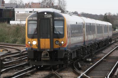444032 at Eastleigh. &copy; paul67