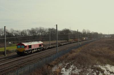 66131 at Winwick. &copy; stevexos