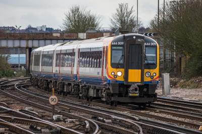 444009 at Eastleigh. &copy; Shotts