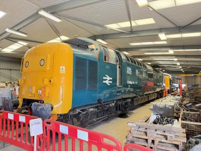 55019 at Barrow Hill. &copy; Luivery