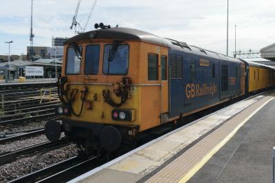 73962 at Clapham Junction. &copy; llamafish