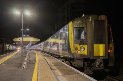 444031,450110 at Woking. &copy; Zain