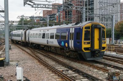 158872 at Sheffield. &copy; llamafish