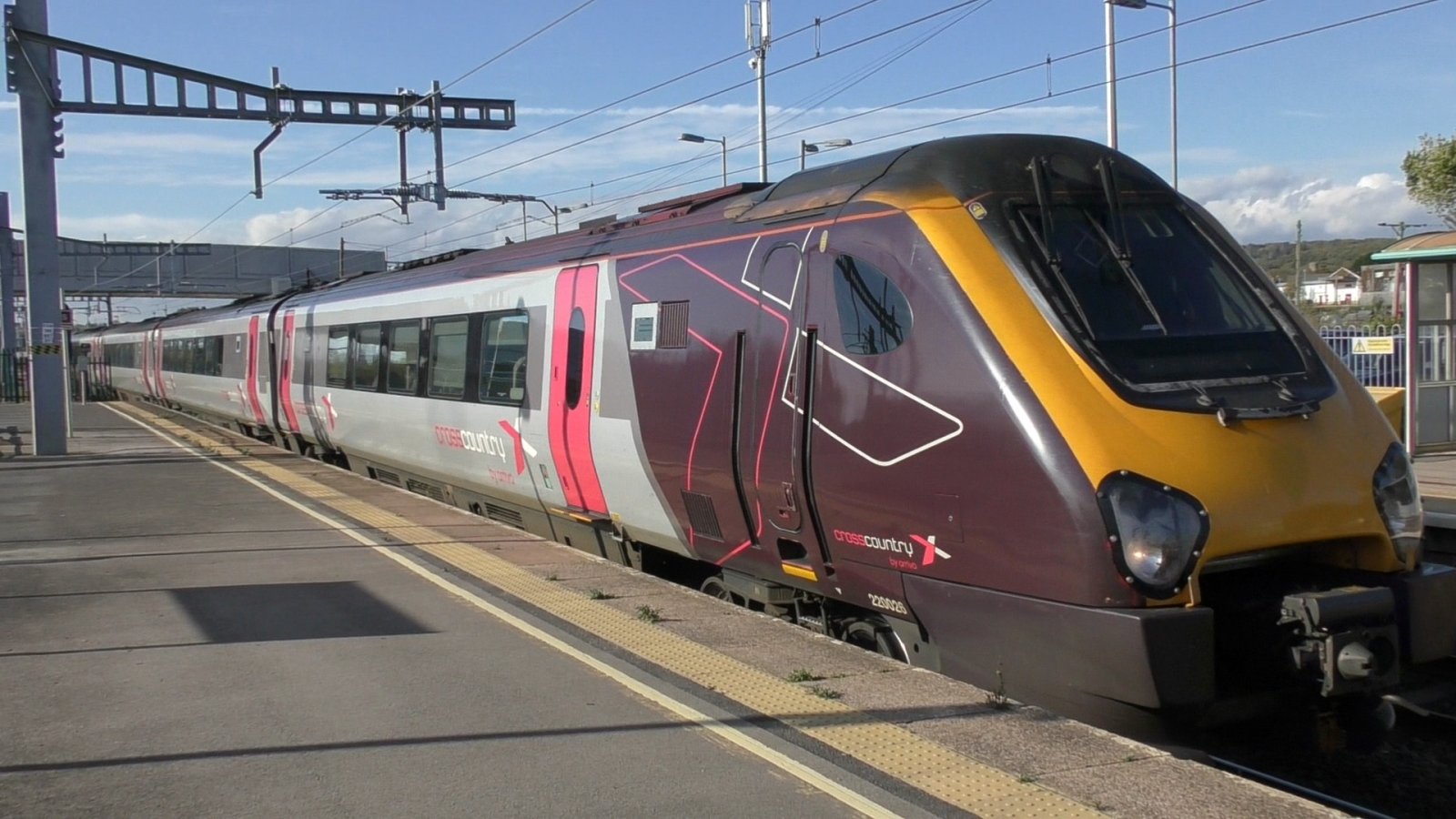 Photo of 220026 at Severn Tunnel Junction — trainlogger