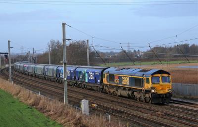 66745 at Winwick. &copy; stevexos