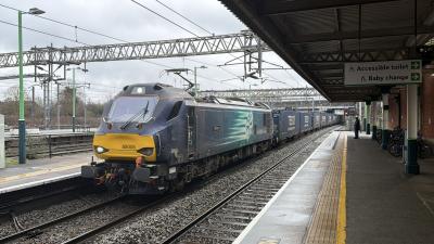 88005 at Nuneaton. &copy; Luivery