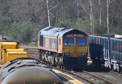 66766 at Tonbridge West Yard. &copy; MJM