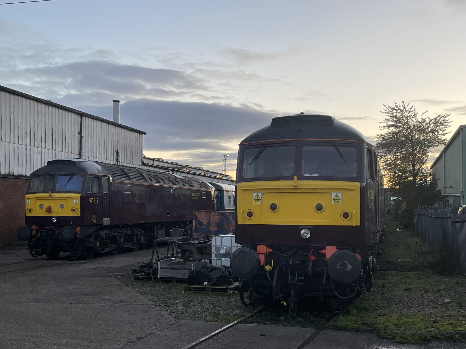 Photo of 47812 and 47760 at Burton-on-Trent - Nemesis Rail — trainlogger