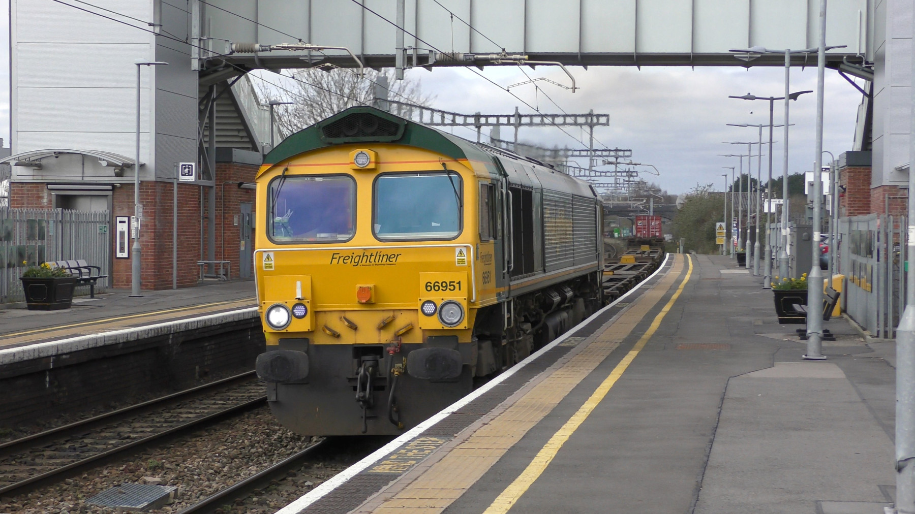 Photo of 66951 at Patchway — trainlogger