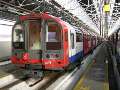 LU91073 at Hainault LU depot. &copy; Byron5574