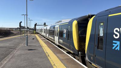 450021 at Eastleigh. &copy; Luivery