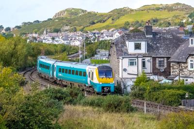 175114 at Llandudno Junction. &copy; Shotts