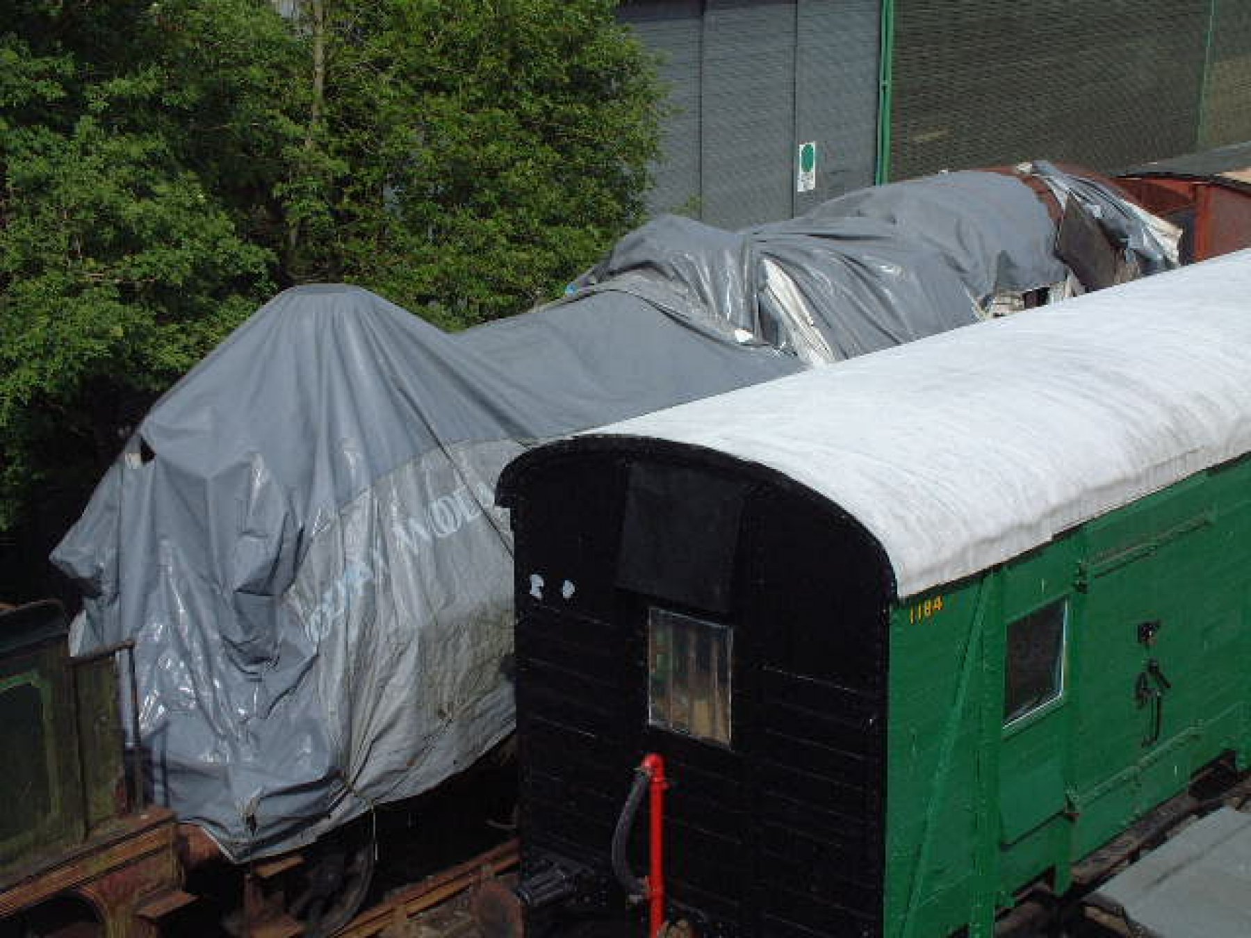 Photo of 80100 STEAM at Bluebell Railway — trainlogger