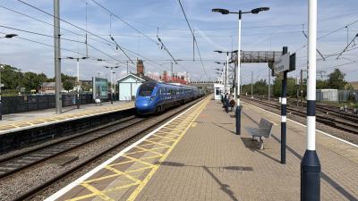 803001 at Newark North Gate. &copy; Luivery