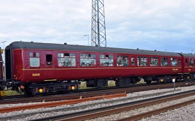 5200 coach at Havant. &copy; Bestieboy