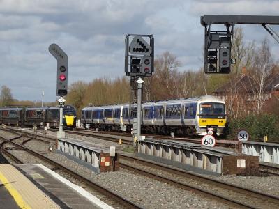 165016,165023,800305 at Oxford. &copy; Western Campaigner