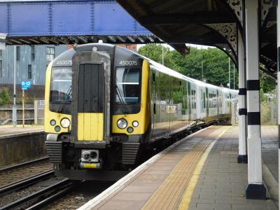 450075 at Fratton. &copy; Trainman5862