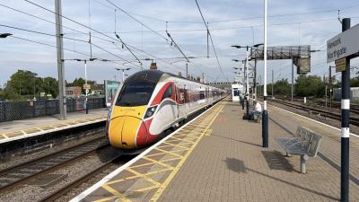801106 at Newark North Gate. &copy; Luivery