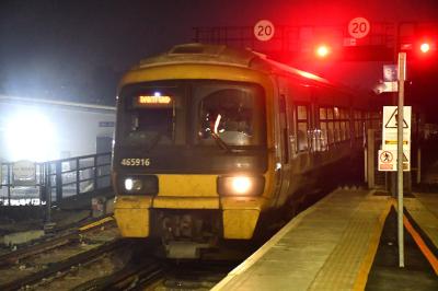 465916 at Dartford. &copy; MJM