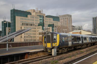 450105 at Vauxhall. &copy; Zain