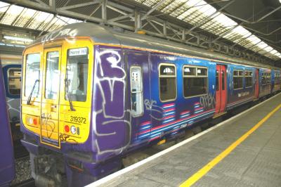 319372 at London Blackfriars. &copy; Byron5574
