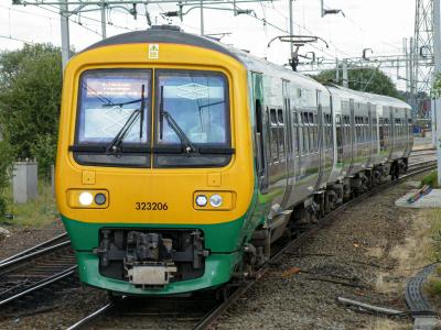 323206 at Bescot. &copy; llamafish
