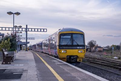 165107 at Didcot Parkway. &copy; Shotts