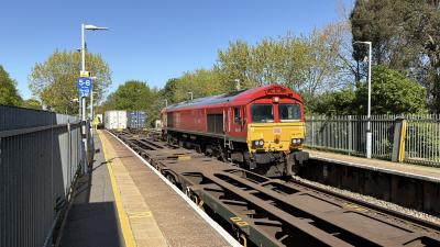 66015 at Southampton Airport Parkway. &copy; Luivery