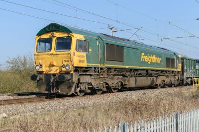 66621 at Kingsthorpe. &copy; llamafish