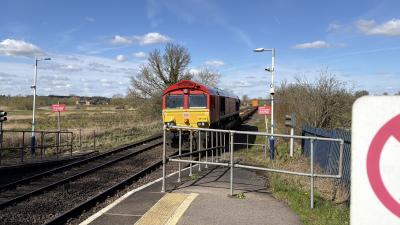 66120 at Kings Sutton. &copy; Luivery