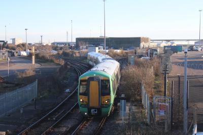 377307 at Newhaven Harbour. &copy; SirArchie34059