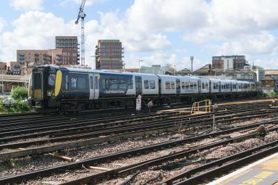 photo of 450083 at Clapham Junction